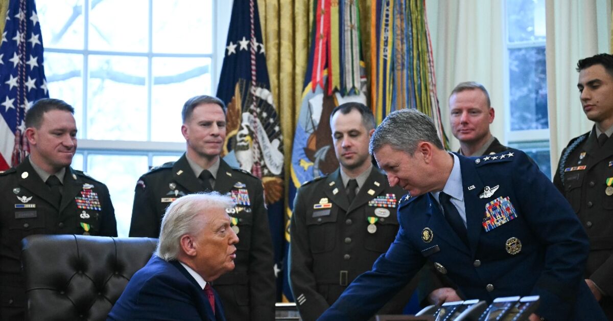 Trump denies top US officer warned of Iran strike risks