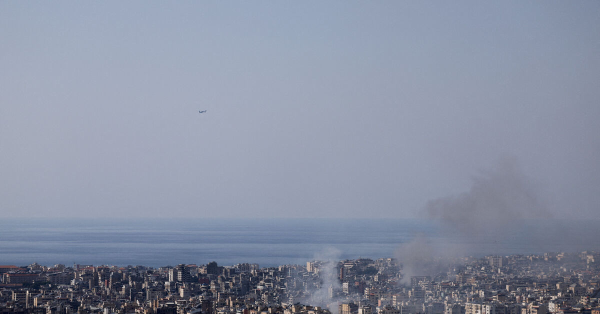 As war spreads, airline pilots contend with drones, missiles - and stress