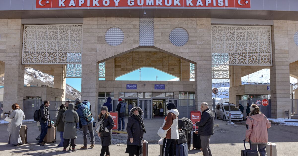 No strangers to turmoil, Turkey-Iran to maintain ties under Mojtaba Khamenei