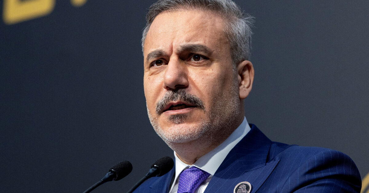 Turkey's foreign minister to visit Britain for talks on Iran, Ukraine, source says