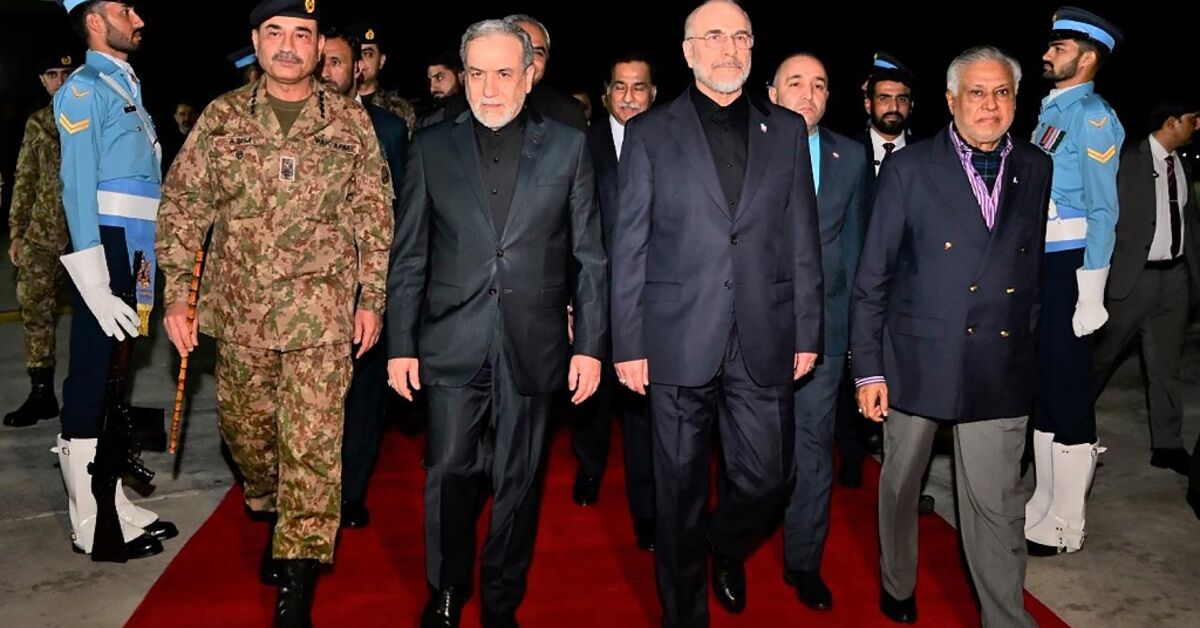 'Seriously fractured'? Scepticism over Trump's Iran leadership split claim