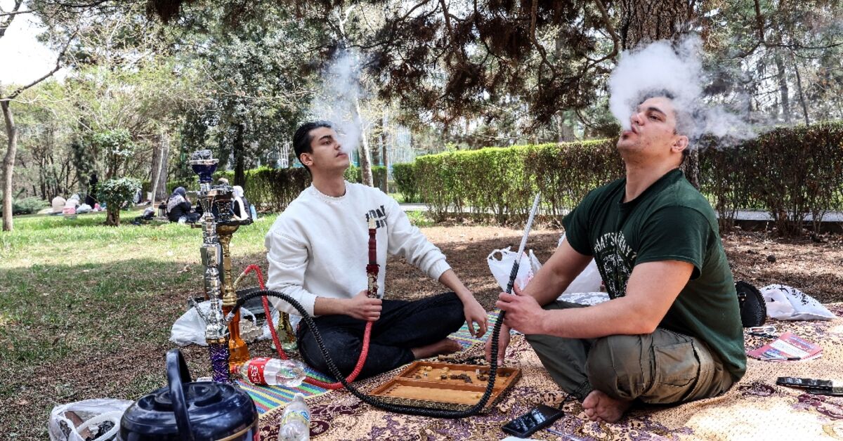 Music and barbecues in Tehran despite Trump threats