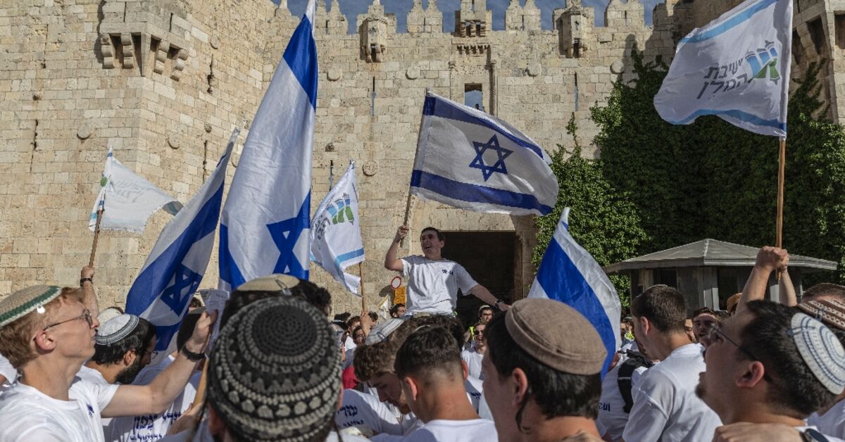 Israelis chant threats, anti-Palestinian slogans at Jerusalem Day march ...