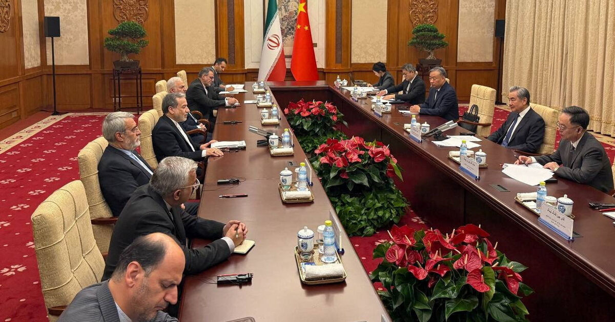Iran Allows Chinese Ships to Pass Through Strait of Hormuz