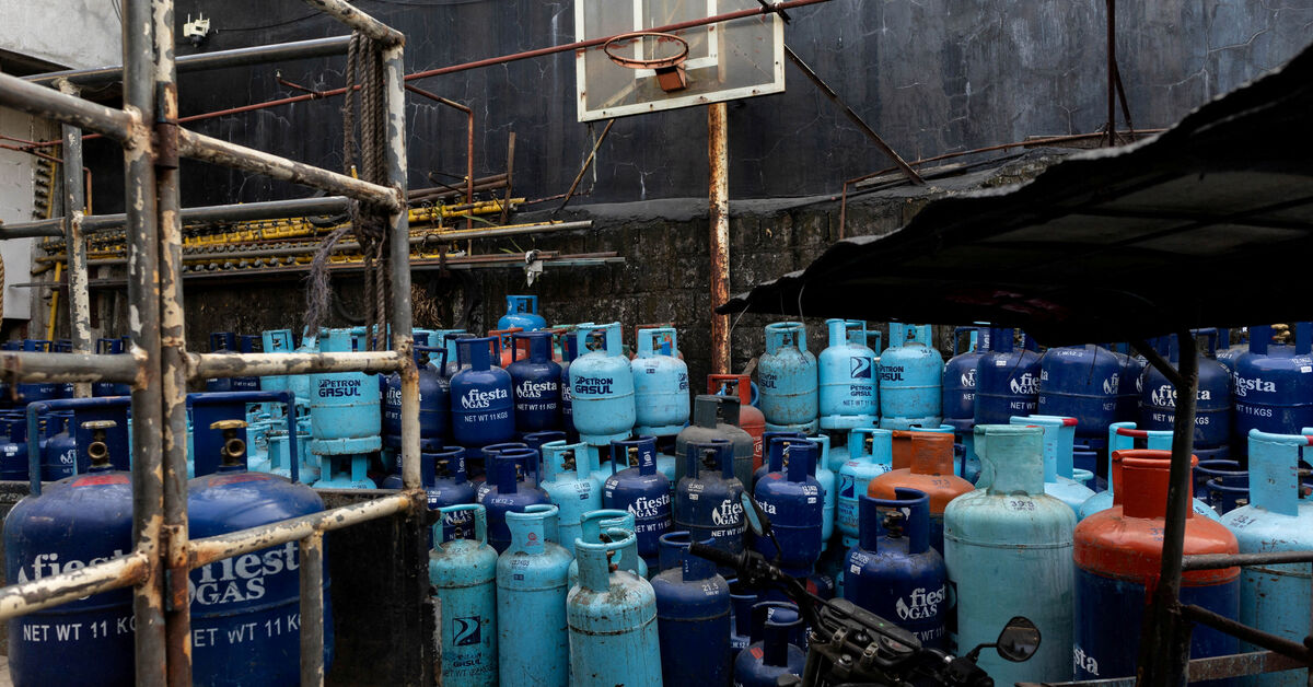 Energy crisis front and centre as ASEAN leaders prepare for summit 