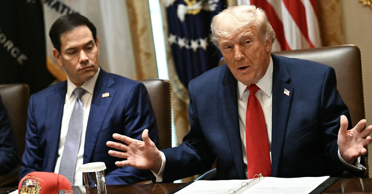 As US and Iran near deal, Trump confronts familiar dilemma