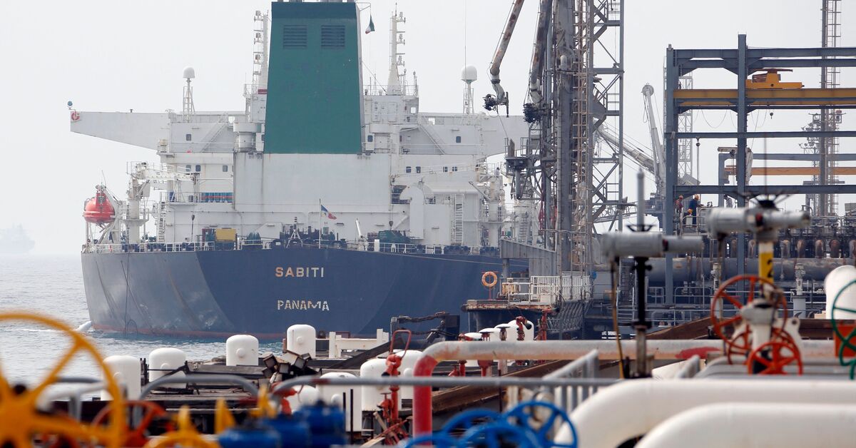 US sanctions China-linked Iran oil trade ahead of Trump trip