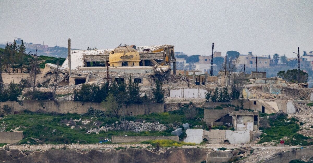 Lebanese accuse Israel of wiping their towns off the map