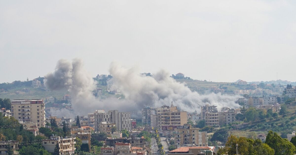 Israeli strikes kill 31 in south Lebanon as Israel expands ground operations