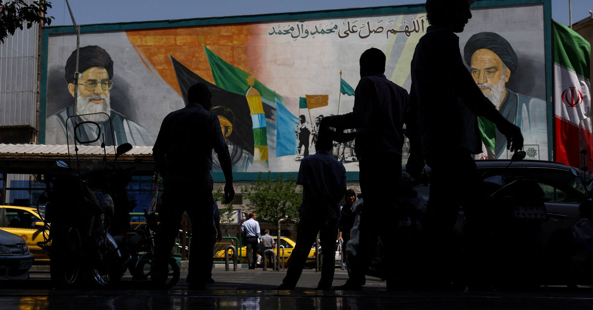 Analysis-War may end in interim deal that leaves Iran battered but unbowed