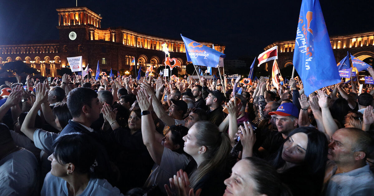 Armenians vote with peace efforts and Russia in focus