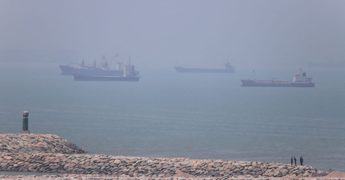 Three Saudi-flagged supertankers sail through Hormuz after Iran deal signed, data shows