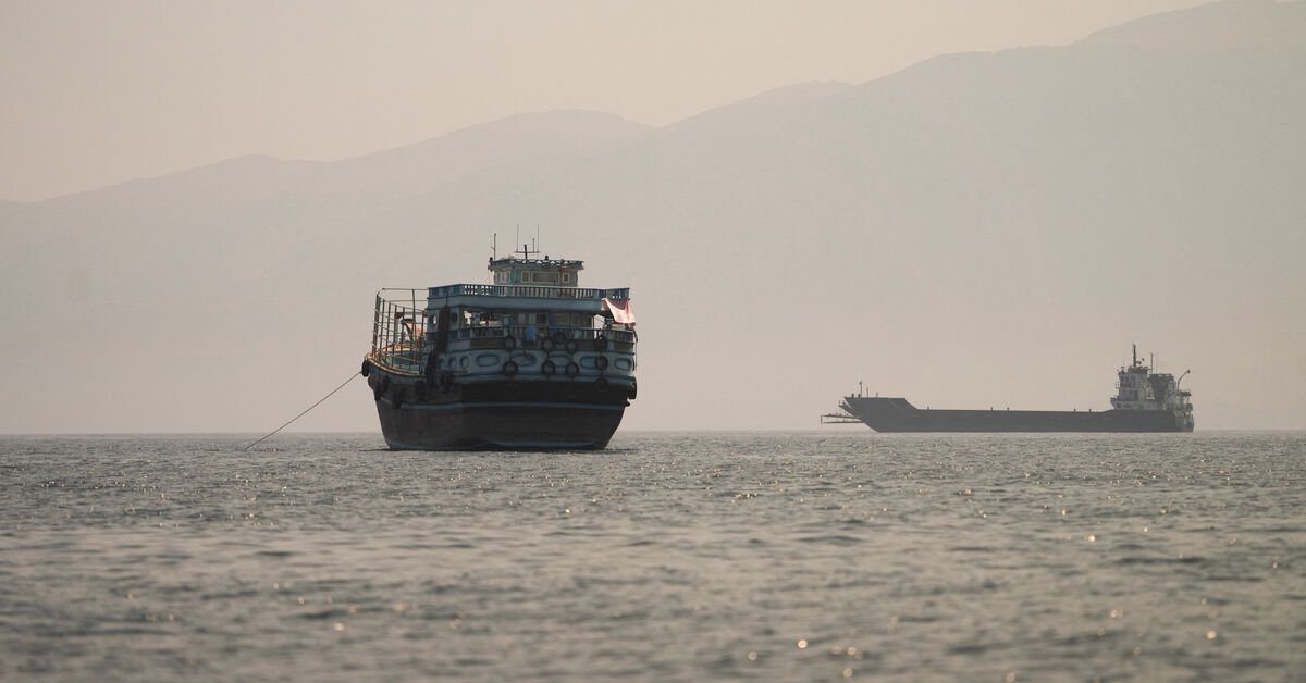 Oman and Iran to pursue talks on managing navigation in Strait of Hormuz