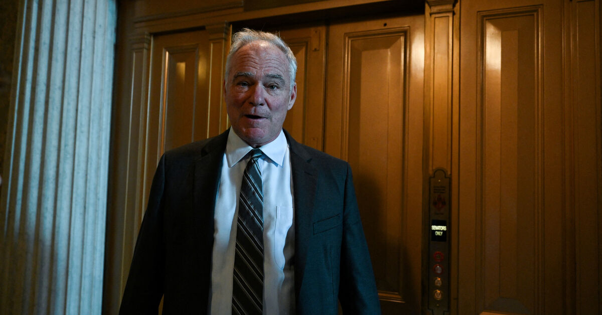 US Senate joins House in voting to halt Iran war, rebuking Trump