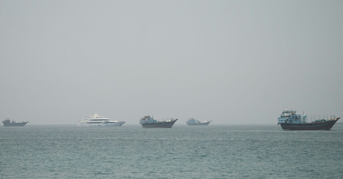 Iran, Oman stress need for coordination on Strait of Hormuz traffic in foreign minister call