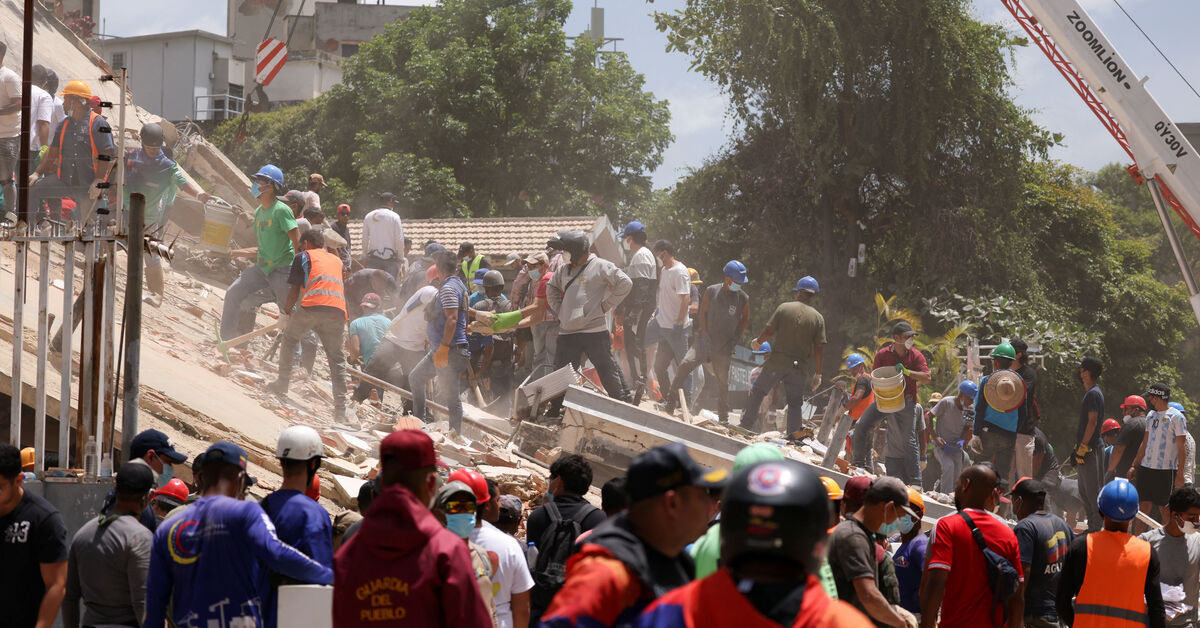 Factbox-International aid heads to Venezuela after deadly earthquake