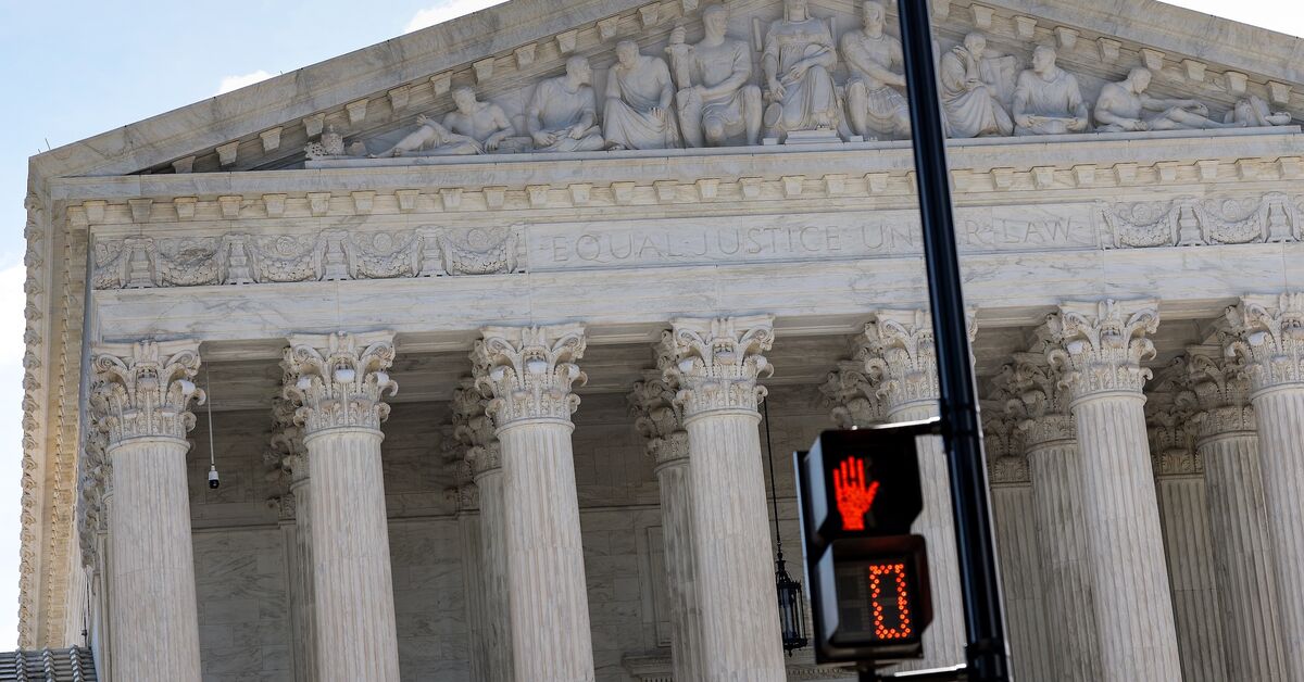 Supreme Court backs Trump move to end Syrians’ deportation protections