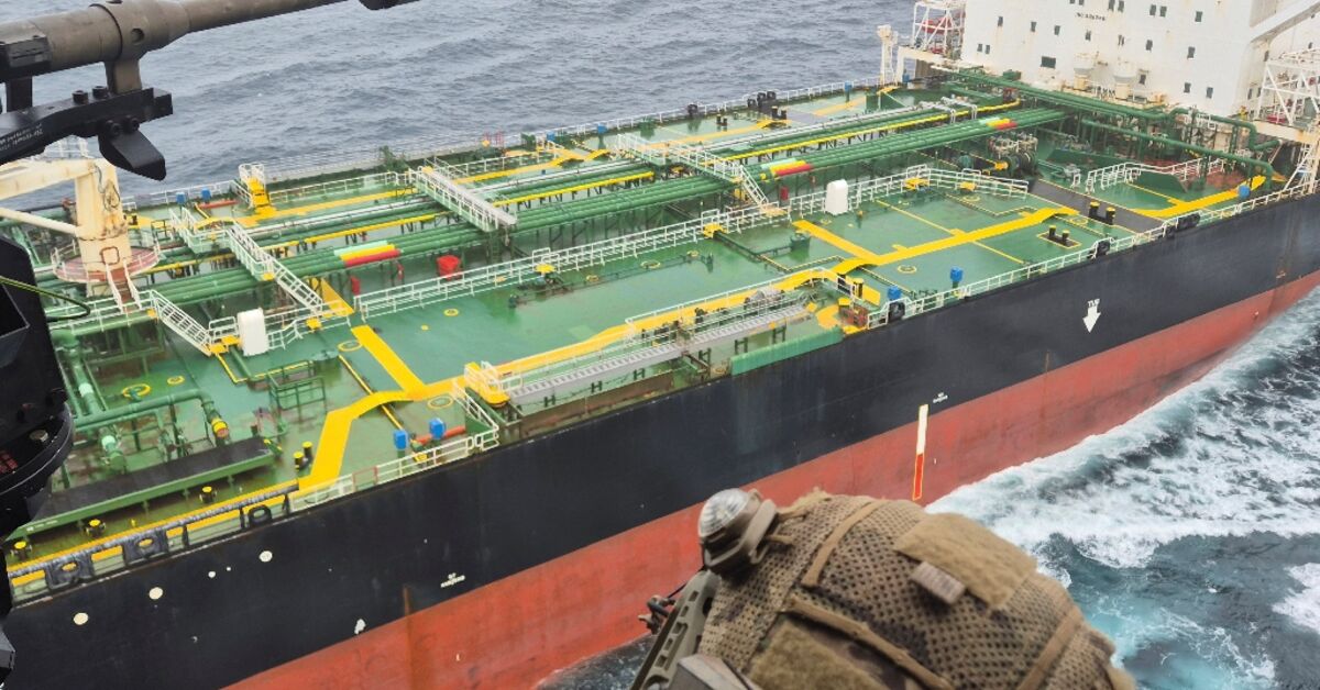 France Detains Russia-Linked Oil Tanker in Atlantic