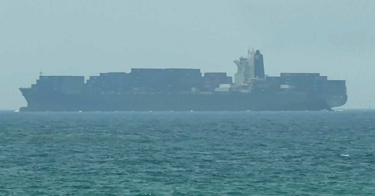 US strikes Iran, vows to reimpose naval blockade