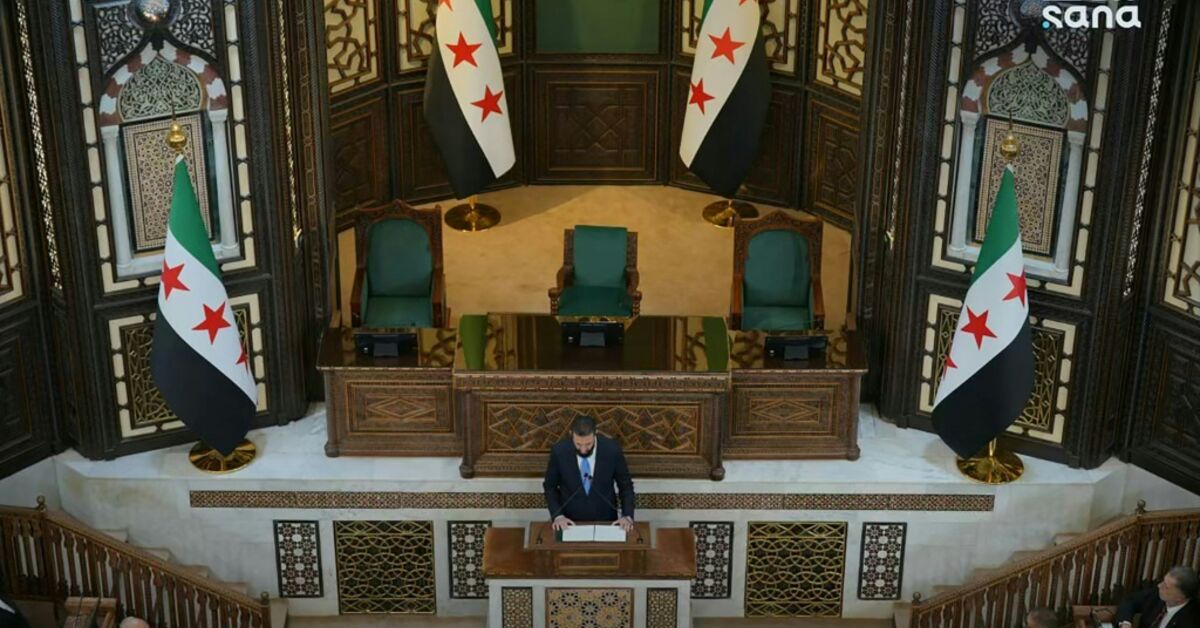 Syrian transitional parliament holds first session
