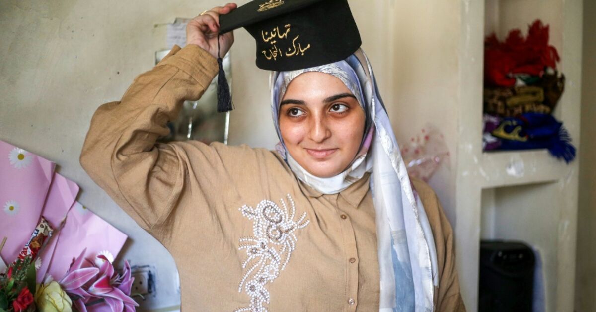 Gaza teen triumphs despite war, loss and displacement