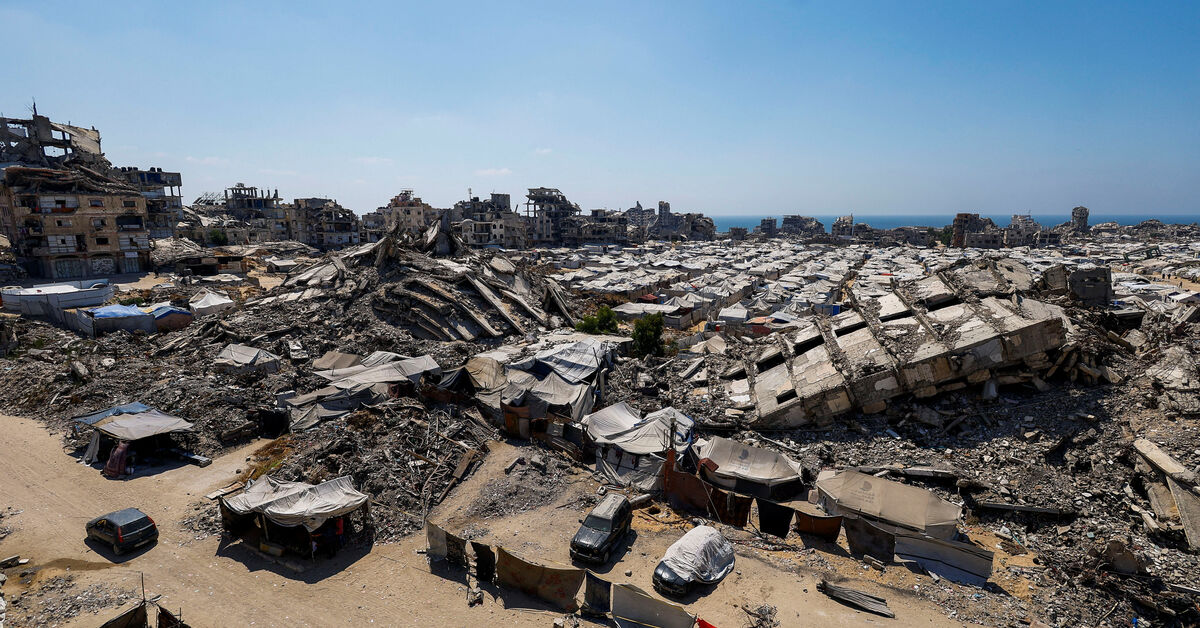 Hamas dissolves Gaza government, presses for progress on stalled peace plan