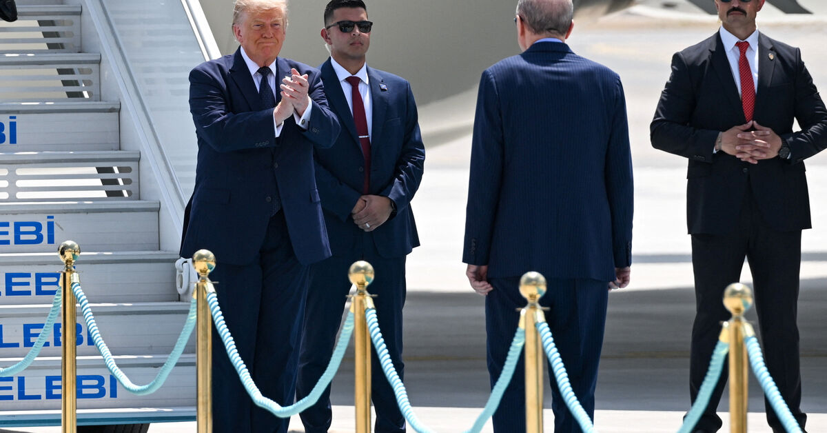 Trump says he will lift sanctions on Turkey, decide to sell F-35s