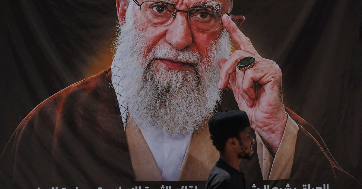 Coffin of slain Iranian supreme leader arrives in Iraq's Najaf, Iraqi state TV says