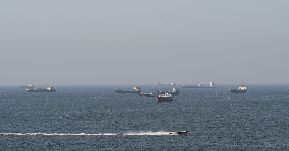 Four oil and gas tankers turn back from Hormuz strait after vessel attacks