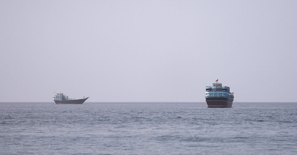 Iran renews attacks on Gulf states after another night of US strikes