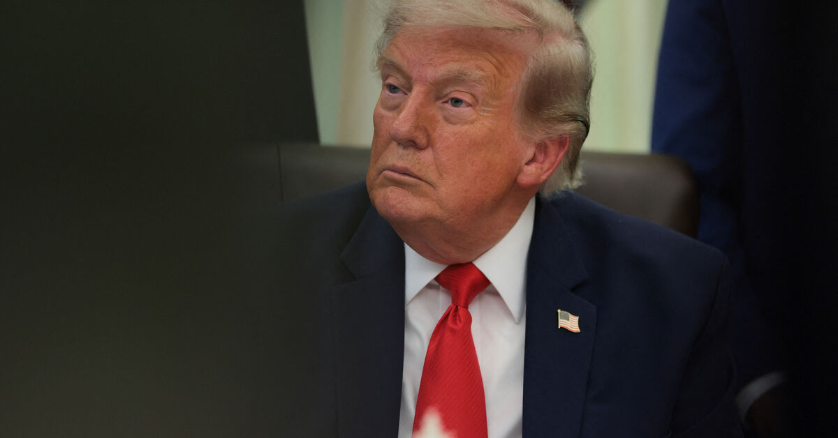 Trump says will hit Iran hard after attack, was briefed on Egypt tanker