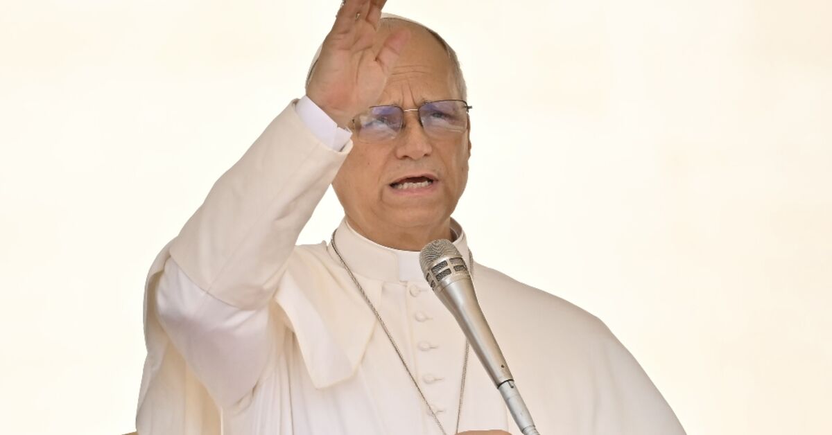 Pope to defend migrants at Mediterranean island frontier