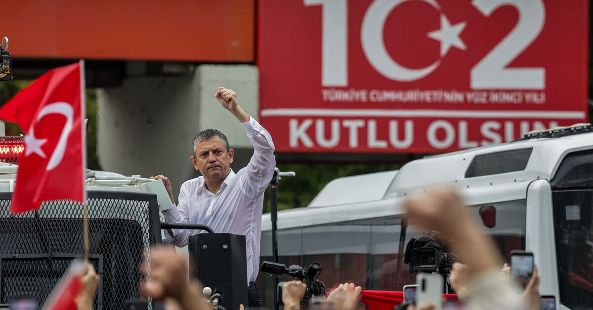 Top ally of Turkey’s Erdogan backs state funding for Ozel’s breakaway party