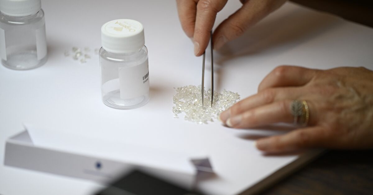 Qatar launches diamond exchange as Hormuz crisis chokes LNG exports