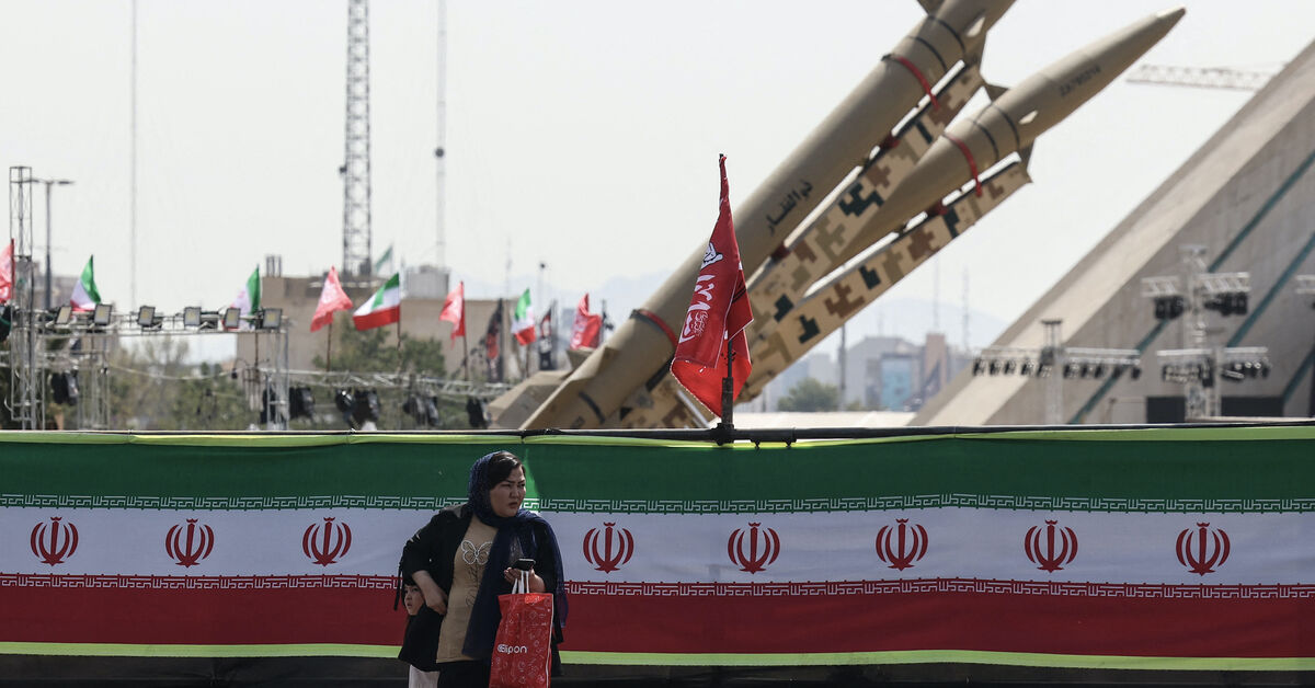 US launches retaliatory strikes on Iran after missile attack | Quick Digest