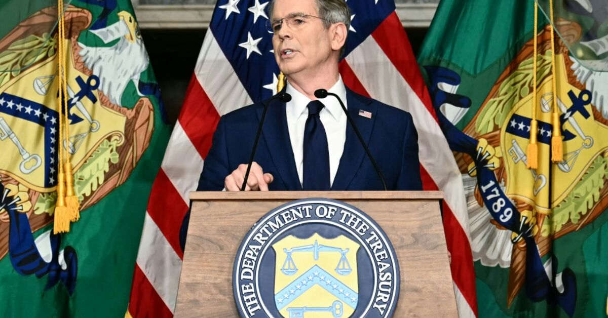 US hosts G20 finance talks with growth, Iran pressure on agenda