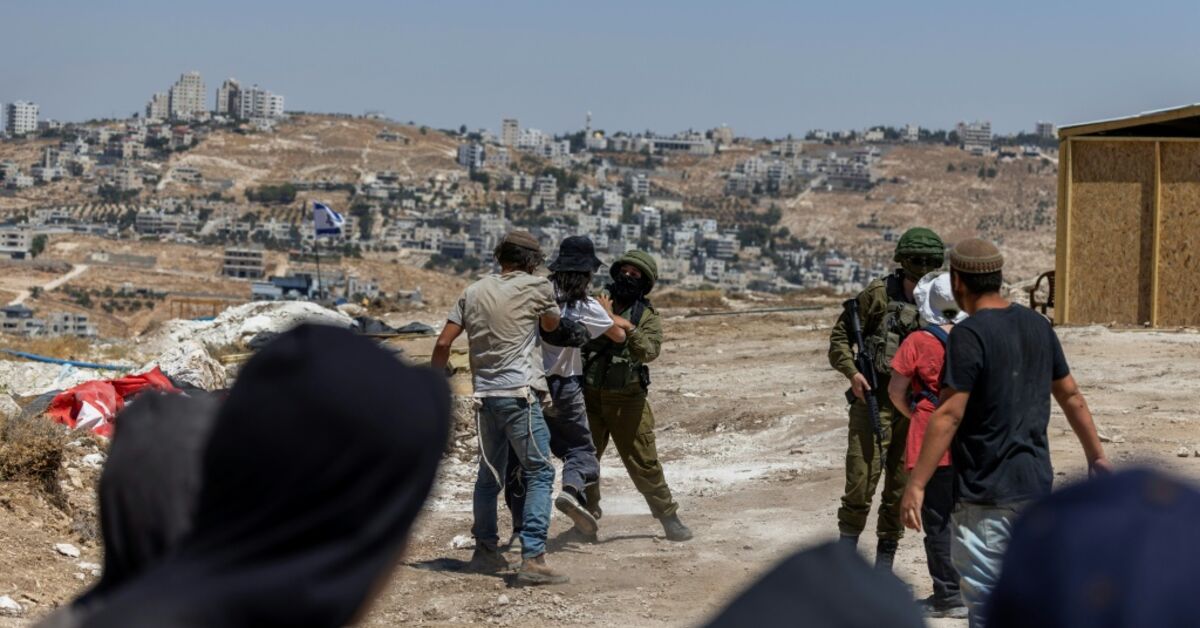 West Bank settlers attack AFP journalists