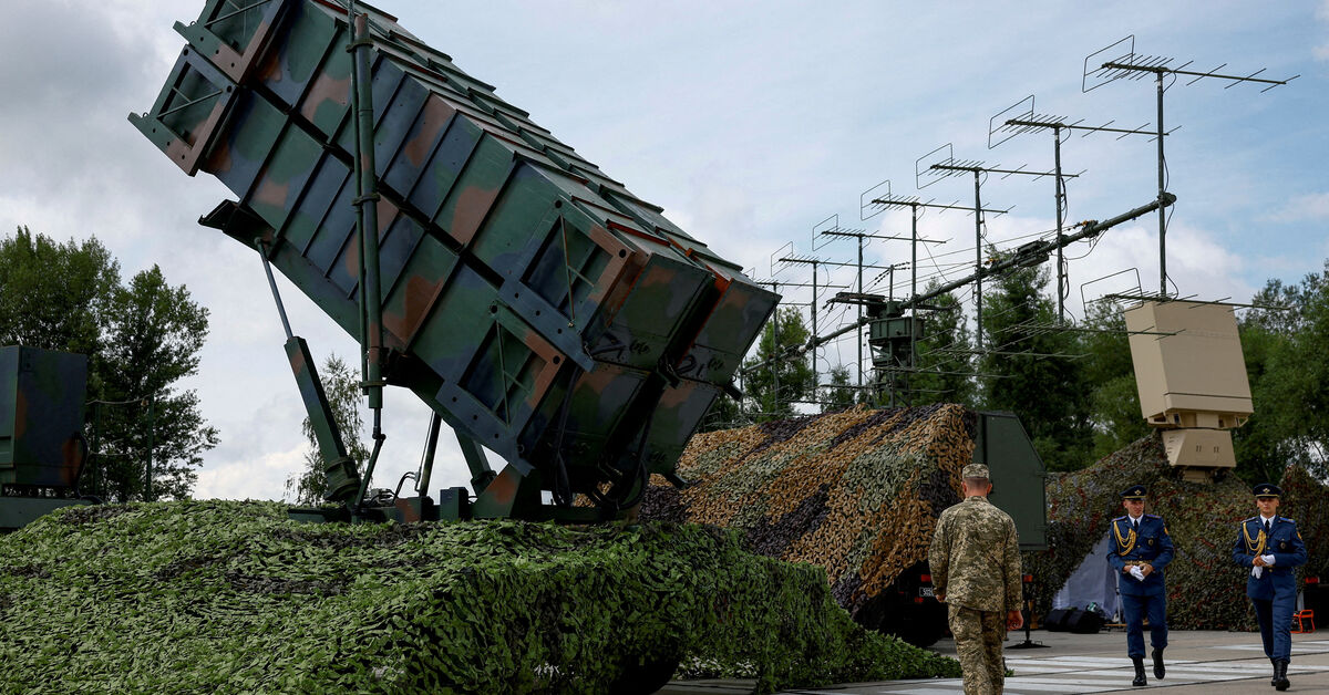 Factbox-What is the Patriot missile system and why are supplies depleted worldwide?