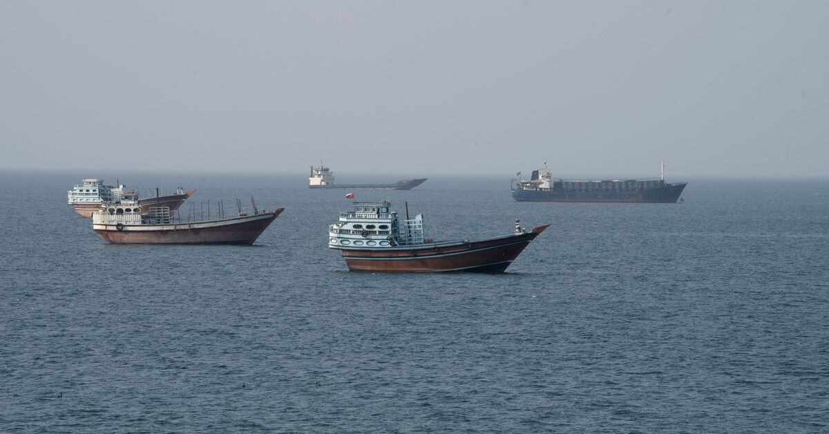 Hormuz Strait to remain shut until U.S. meets interim deal conditions, Iran says