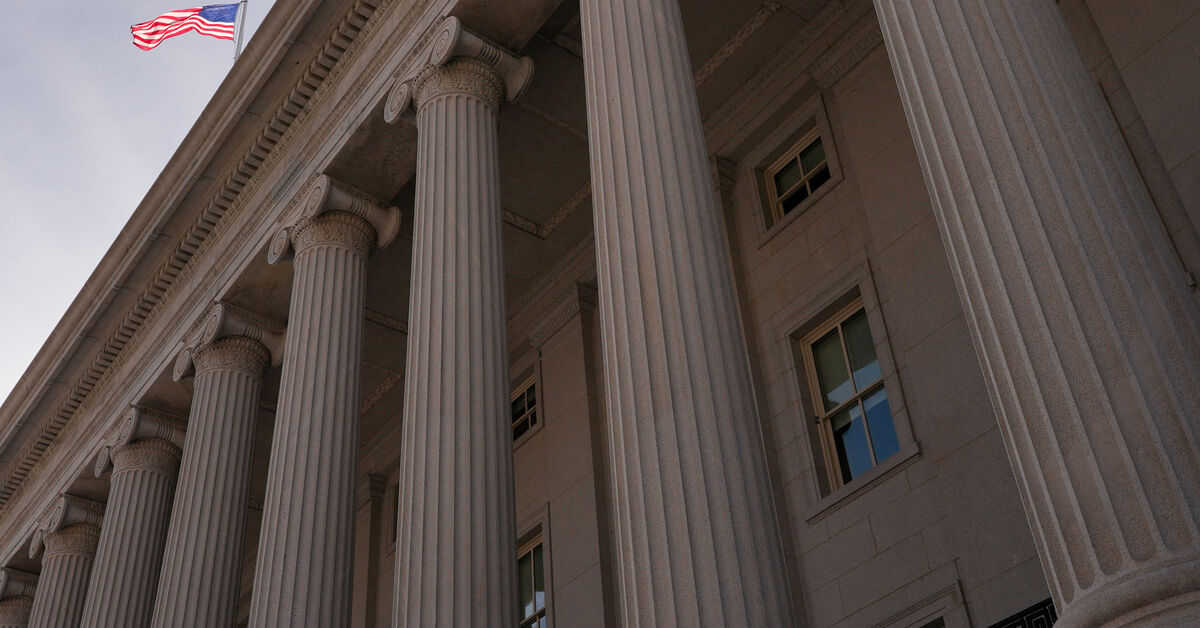 US Treasury to broaden scope of secondary sanctions on Iran, source says