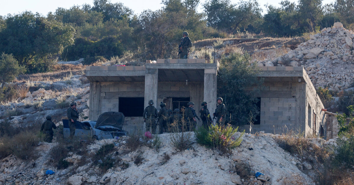 Israel kills Hamas operative in rare West Bank air strike, military says