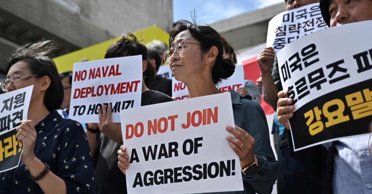Protesters urge South Korea to stay out of Iran war
