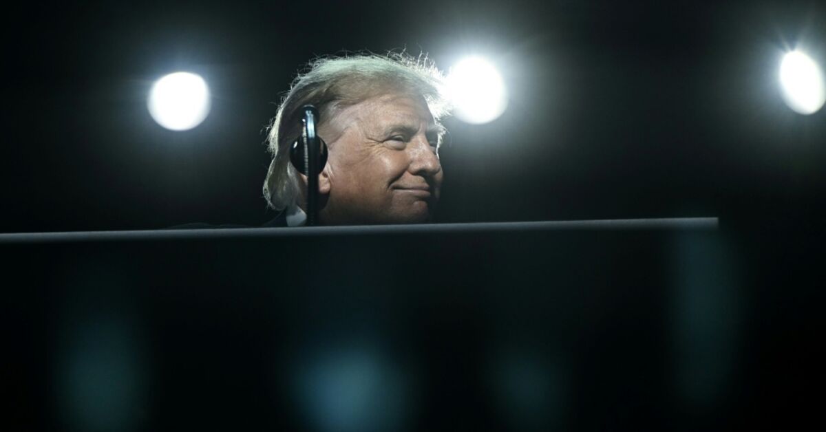 Defiant Iran seeks to bruise Trump ahead of midterms