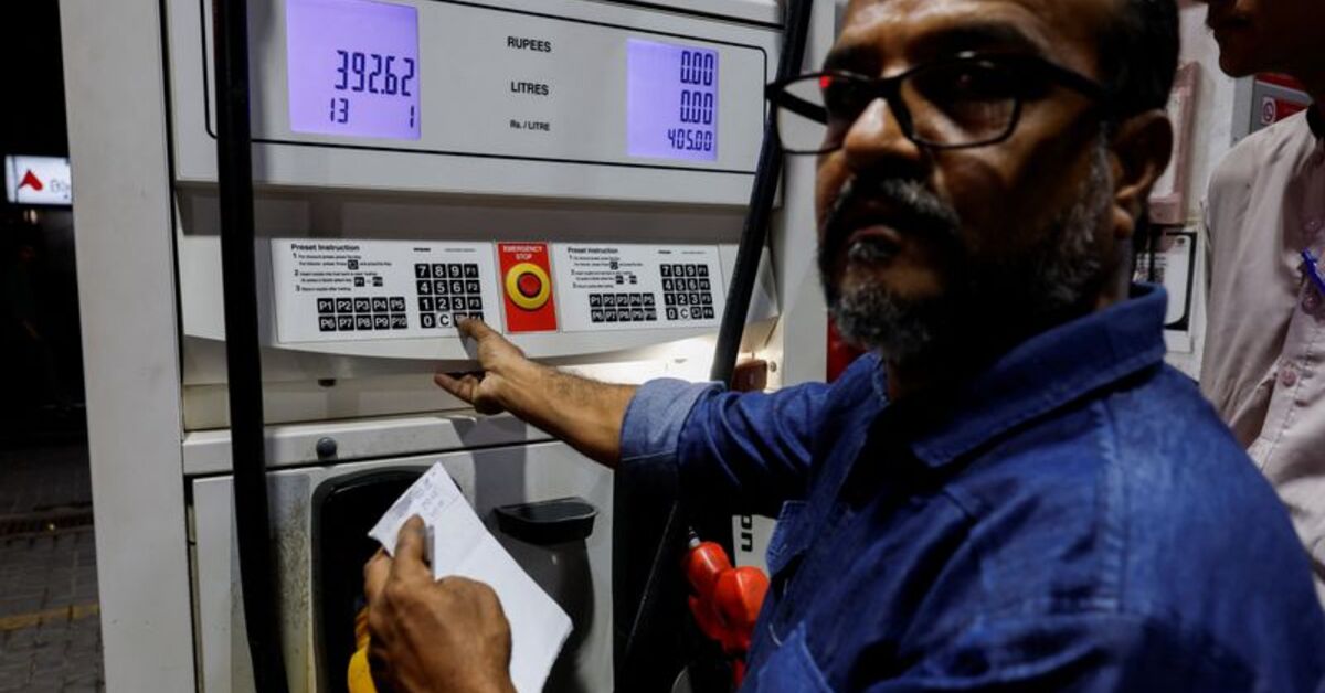 Pakistan announces austerity measures to conserve fuel amid Gulf conflict