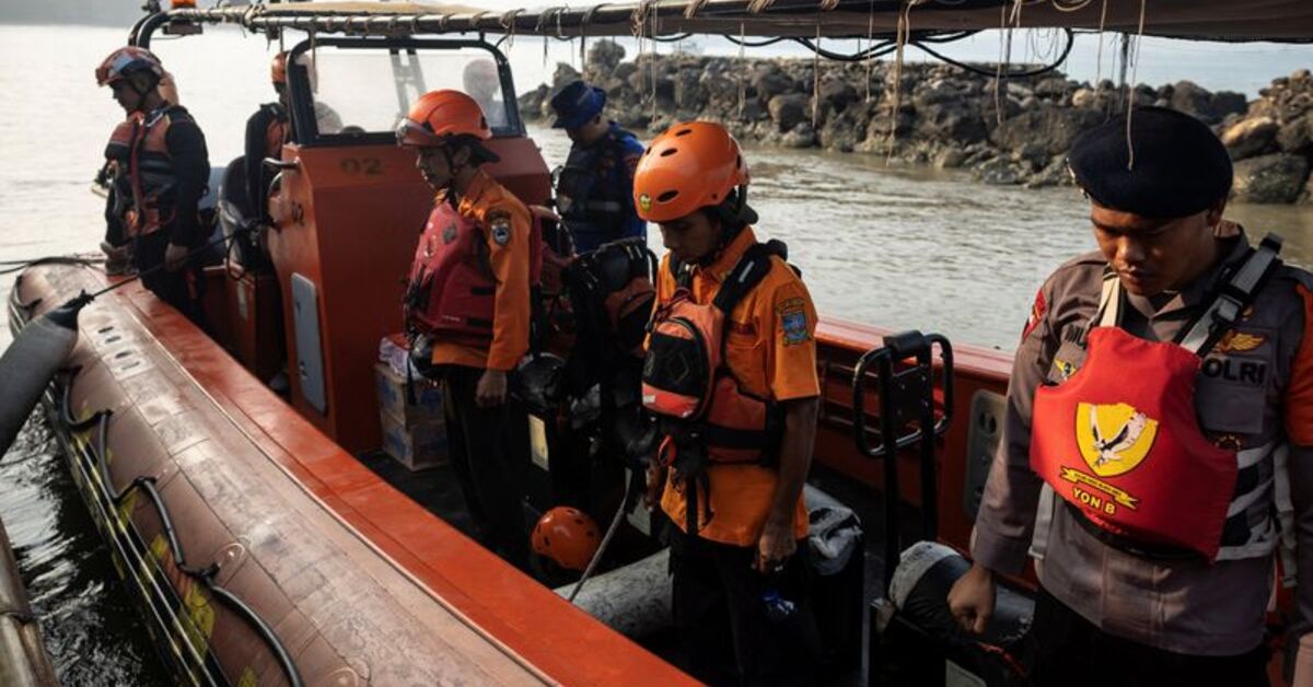 Indonesia calls off search for journalists missing while covering volcano eruption