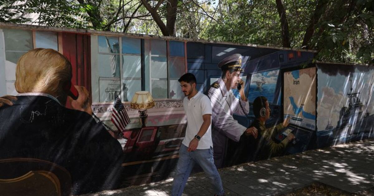 Iranian flights cancelled as new US 'D-Day' sanctions take effect, Saudis say they shoot down Houthi missiles