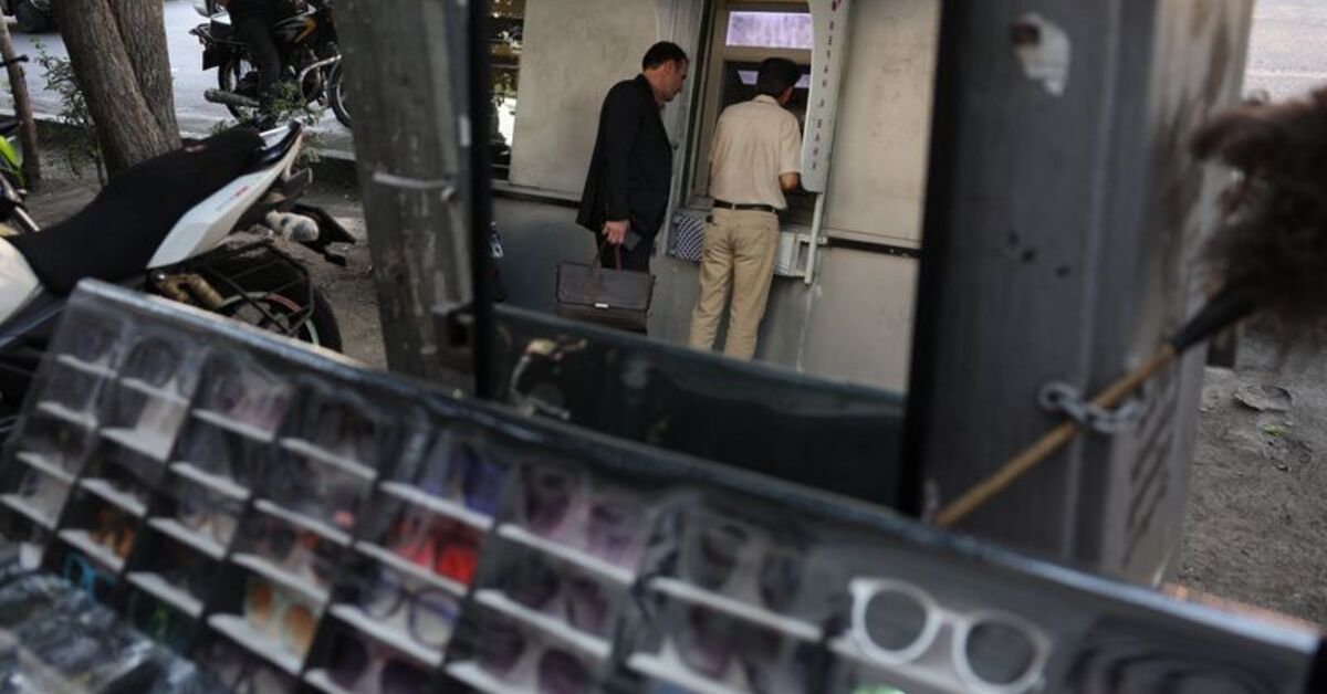 Iranians stagger under soaring costs of seven months of war