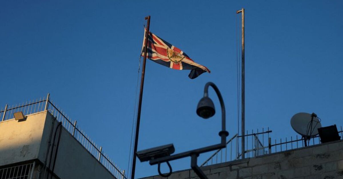 Britain removes East Jerusalem consulate signage as Israeli shutdown order expires
