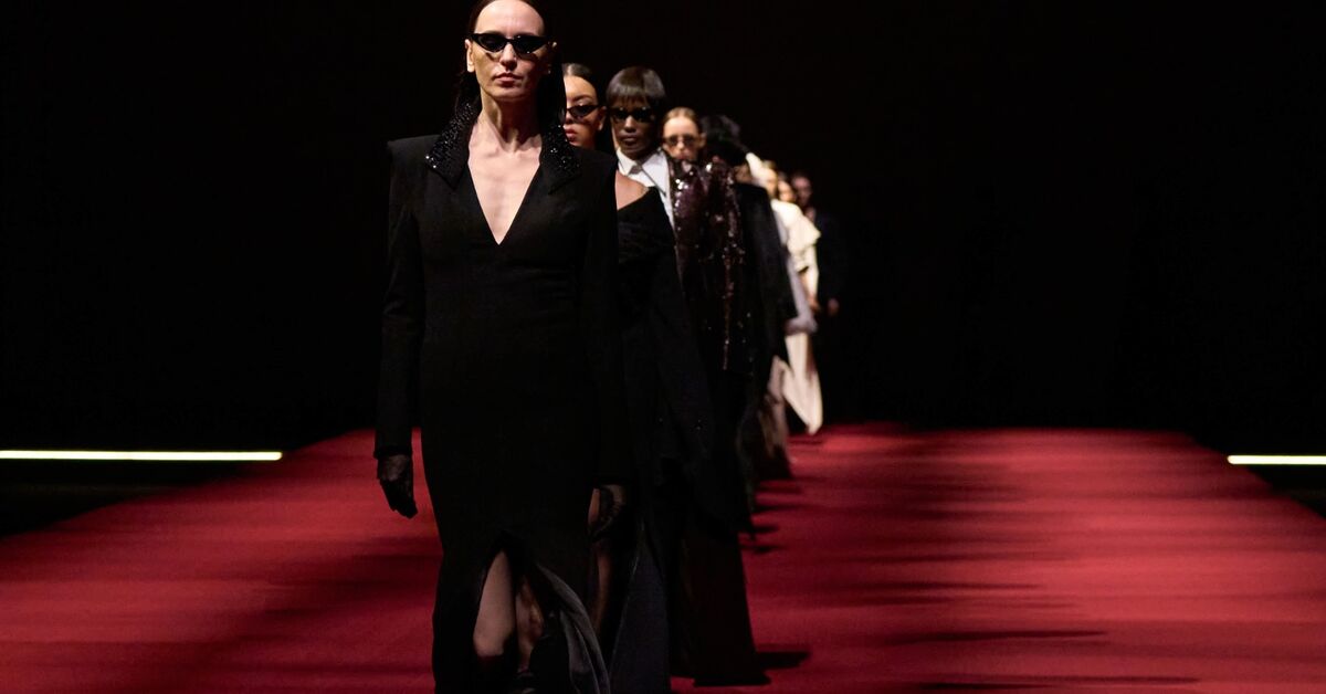 Dubai steps back onto the runway
