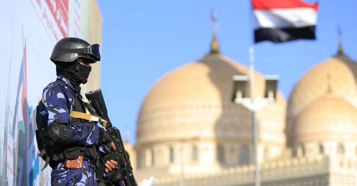 إيران تقدم حوارًا بين السعودية واليمن في ظل تصاعد القتال